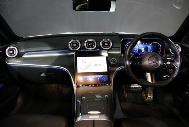 C220 d アバンギャルド AMGラインパッケージ ベーシックパッケージ レザーエクスクルーシブパッケージ