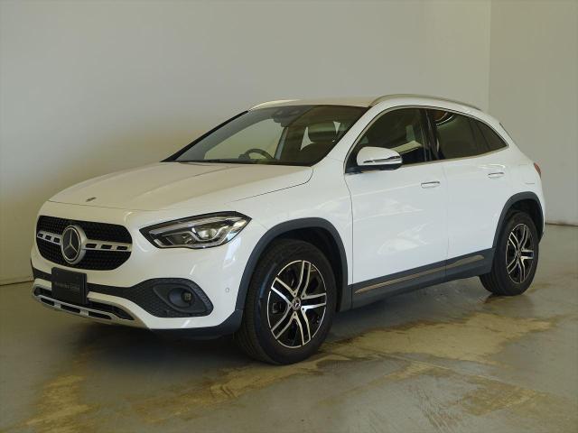 GLA200 d 4MATIC ナビゲーションパッケージ