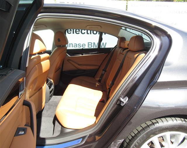 523d xDrive ラグジュアリー エディションジョイ+