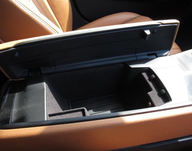 523d xDrive ラグジュアリー エディションジョイ+