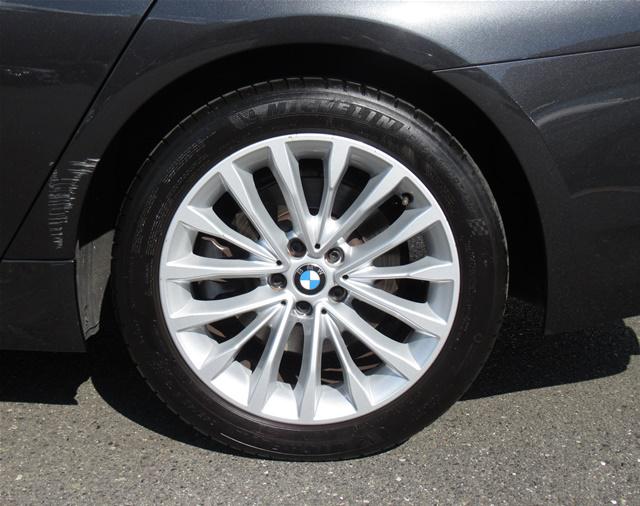 523d xDrive ラグジュアリー エディションジョイ+