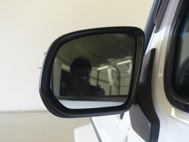 メルセデス‐AMG G63 G manufakturプログラムプラス・G manufakturインテリアプラスパッケージ