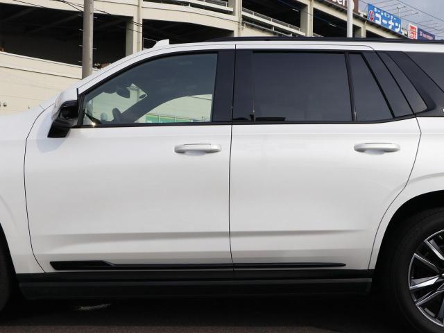 キャデラックエスカレード スポーツ