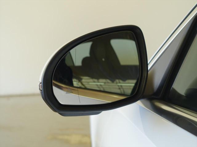 C200 アバンギャルド AMGラインパッケージ・レザーエクスクルーシブパッケージ・ベーシックパッケージ