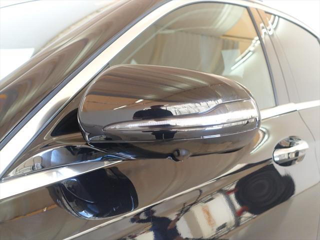 E220 d スポーツ AMGラインインテリアパッケージ・エクスクルーシブパッケージ