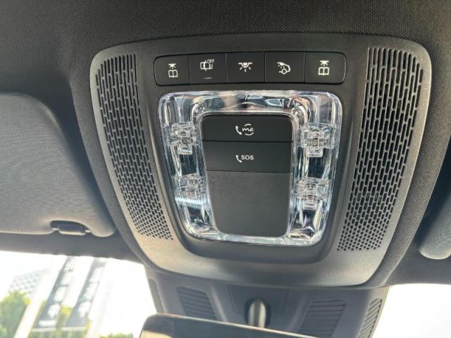 GLB200 d 4マチック AMGラインパッケージ