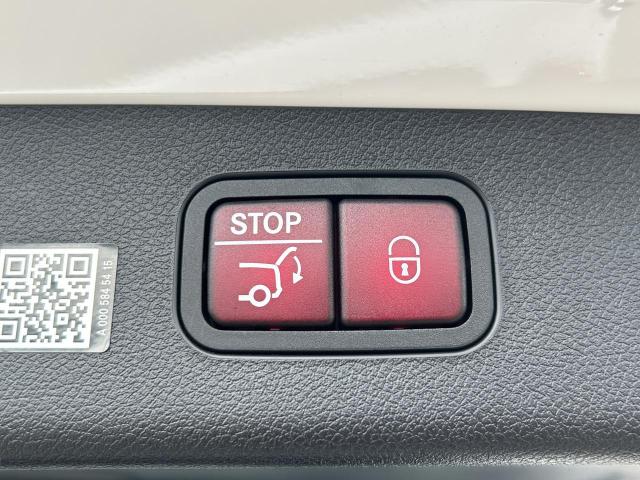 E220 d ステーションワゴン アバンギャルド AMGラインパッケージ  アドバンスドパッケージ  デジタルインテリアパッケージ レザーエクスクルーシブパッケージ