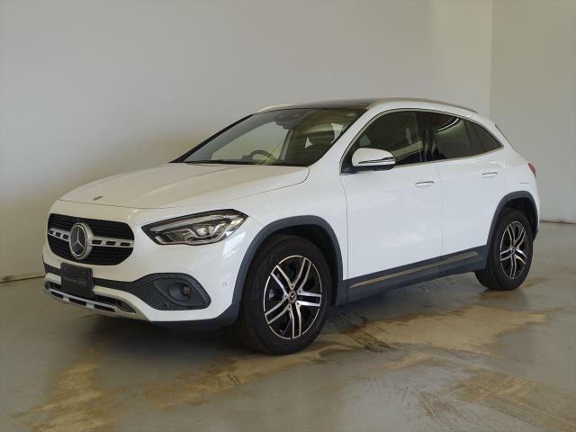 GLA200 d 4MATIC ナビゲーションパッケージ