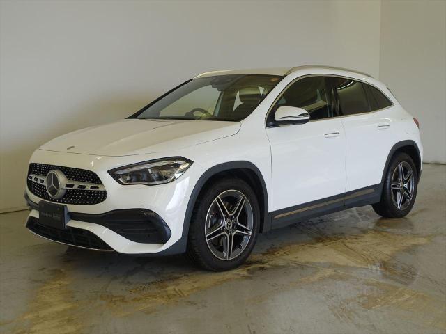 GLA200 d 4MATIC AMGライン ナビゲーションパッケージ