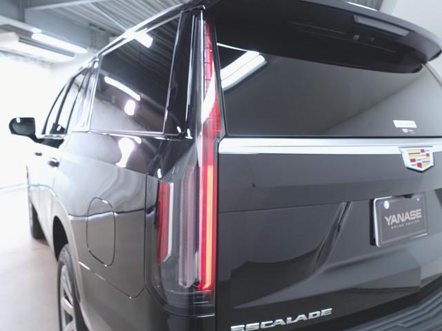 キャデラックエスカレード プラチナム