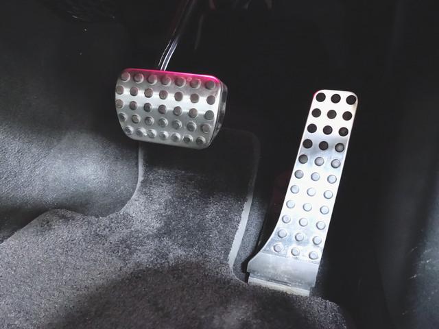 E300 スポーツ エクスクルーシブパッケージ