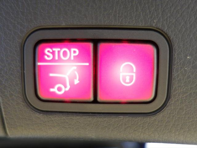 GLB200 d 4マチック AMGライン AMGレザーエクスクルーシブパッケージ ナビゲーションパッケージ アドバンスドパッケージ