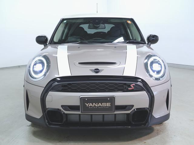 ミニクーパーS エッセンシャル・トリム