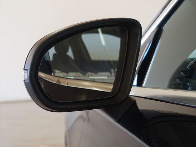 A250 4MATIC セダン AMGライン AMGレザーエクスクルーシブパッケージ・レーダーセーフティパッケージ・アドバンスドパッケージ・ナビゲーションパッケージ