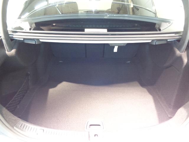 E200 4マチック アバンギャルド