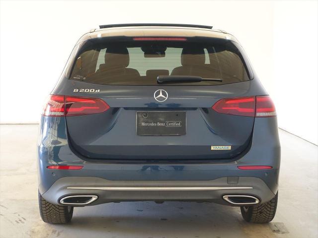 B200 d レザーエクスクルーシブパッケージ・レーダーセーフティパッケージ・アドバンスドパッケージ・ナビゲーションパッケージ