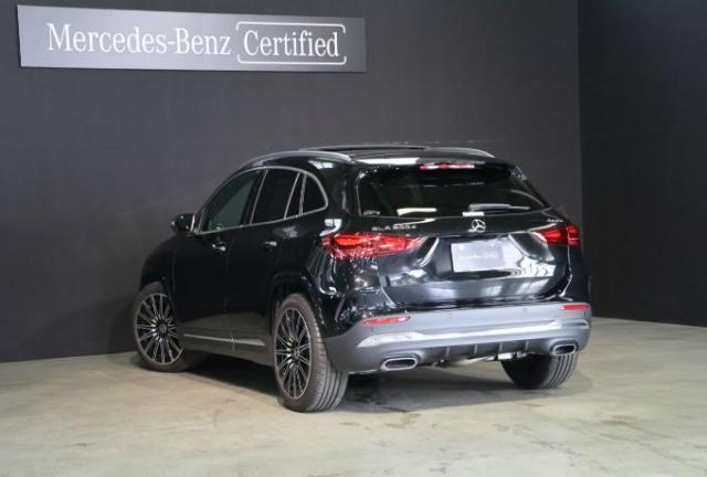 GLA200 d 4MATIC AMGラインパッケージ