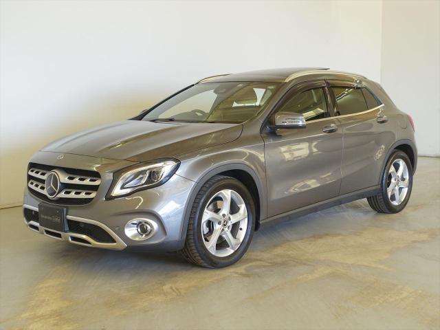 GLA220 4MATIC レーダーセーフティパッケージ・プレミアムパッケージ