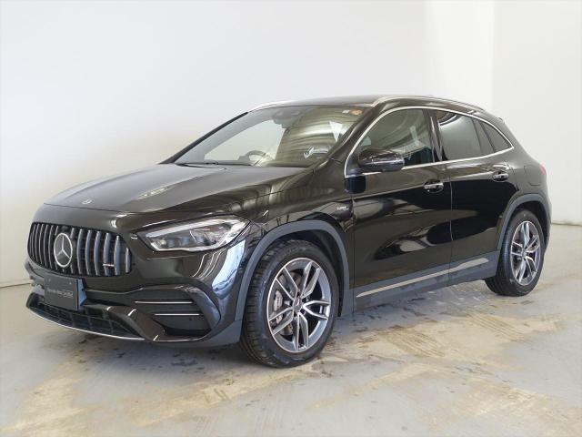 メルセデス‐AMG GLA35 4MATIC AMGパフォーマンスパッケージ・AMGアドバンスドパッケージ・ナビゲーションパッケージ