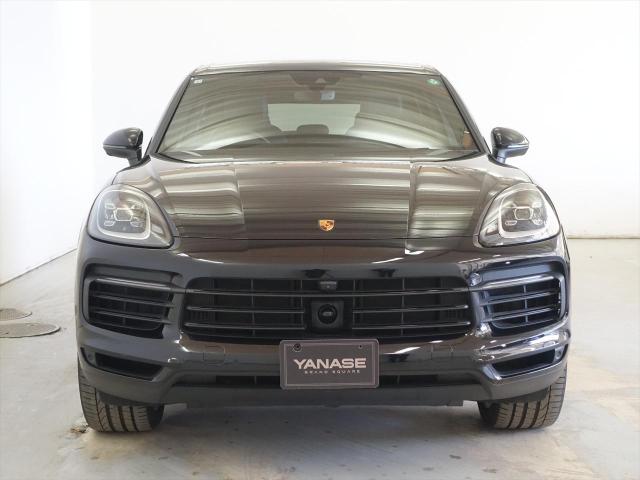 カイエン ベースグレード