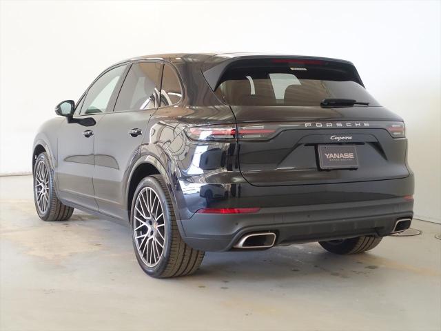 カイエン ベースグレード