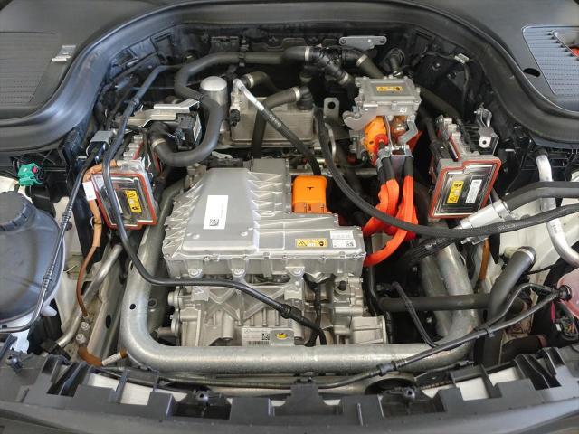 EQC400 4MATIC AMGライン レザーエクスクルーシブパッケージ