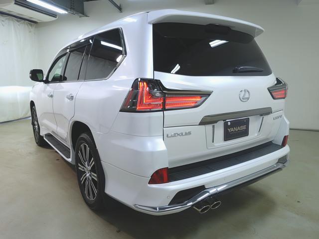 LX570 ブラックシークエンス