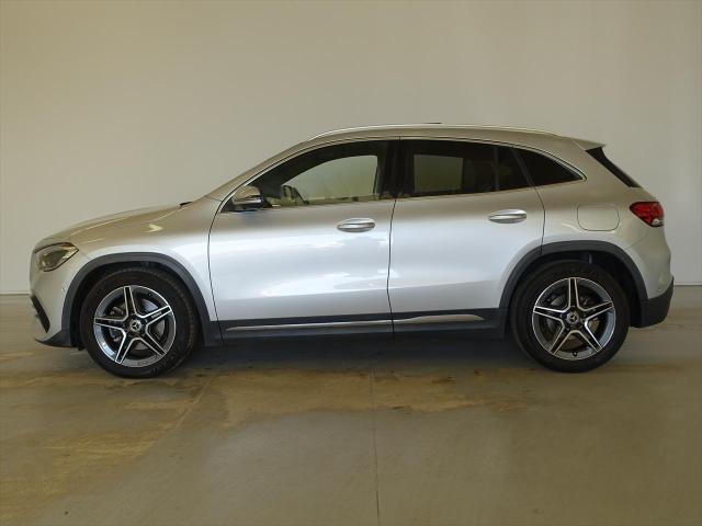 GLA200 d 4MATIC AMGライン ナビゲーションパッケージ