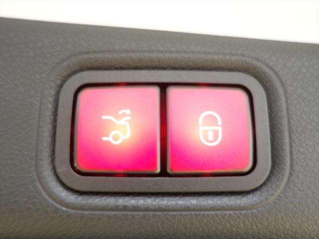 E200 スポーツ AMGラインインテリアパッケージ エクスクルーシブパッケージ