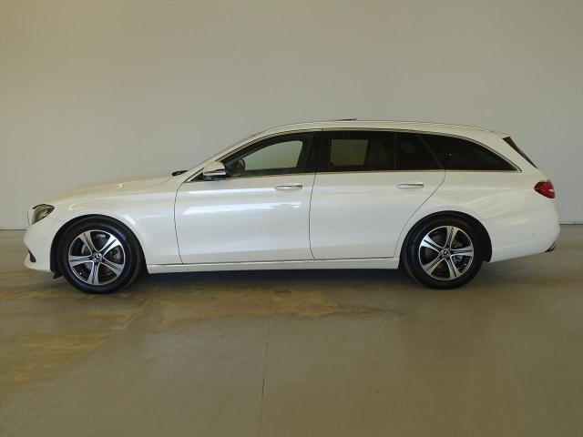 E200 ステーションワゴン アバンギャルド エクスクルーシブパッケージ