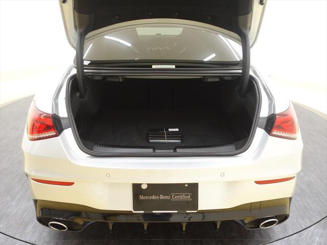 AMG CLA35 4マチック AMGパフォーマンスパッケージ AMGアドバンスドパッケージ ナビゲーションパッケージ