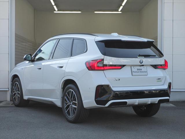 X1 sDrive18i Mスポーツ