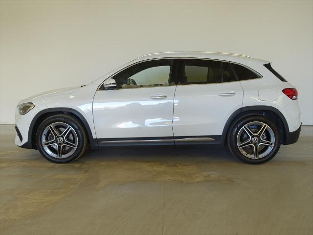 GLA200 d 4MATIC AMGラインパッケージ