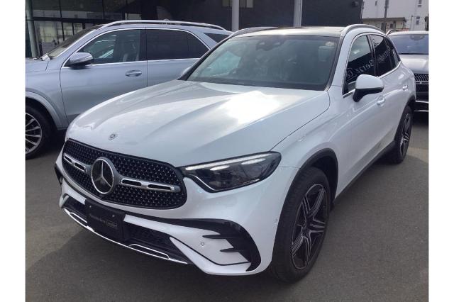 GLC220 d 4MATIC AMGラインパッケージ・AMGレザーエクスクルーシブパッケージ・ドライバーズパッケージ