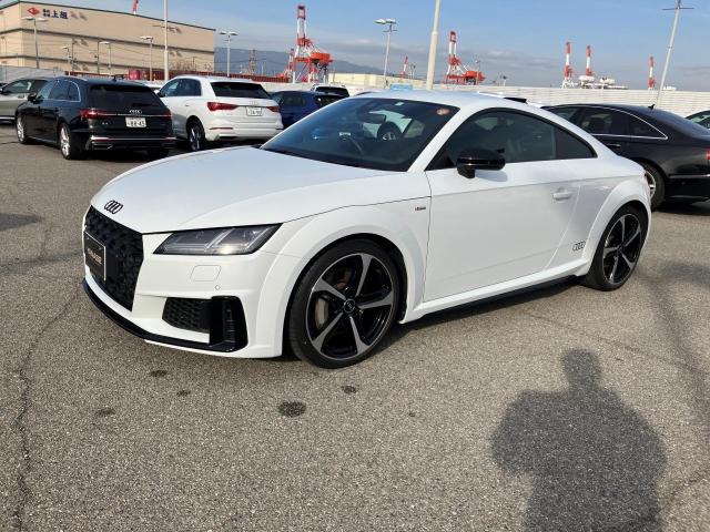 TT クーペ 45 TFSI クワトロ Sラインパッケージ