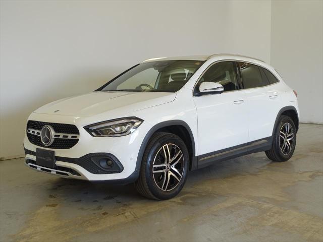 GLA200 d 4MATIC ナビゲーションパッケージ