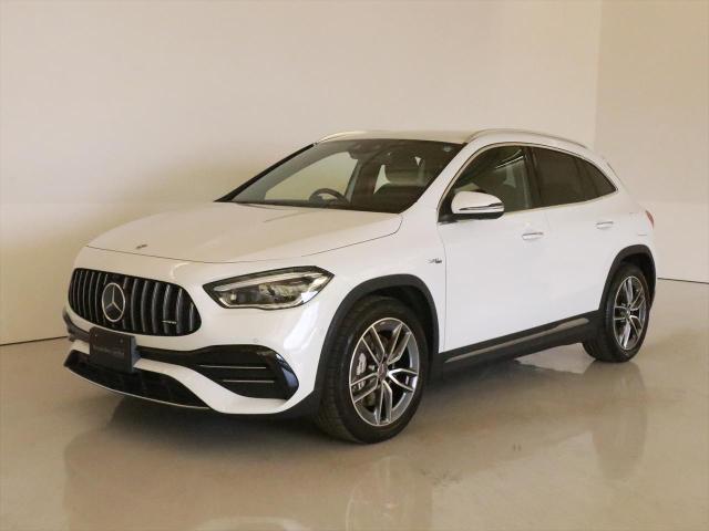 メルセデス‐AMG GLA35 4MATIC