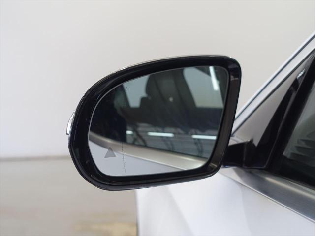 E200 アバンギャルド スポーツ レザーエクスクルーシブパッケージ