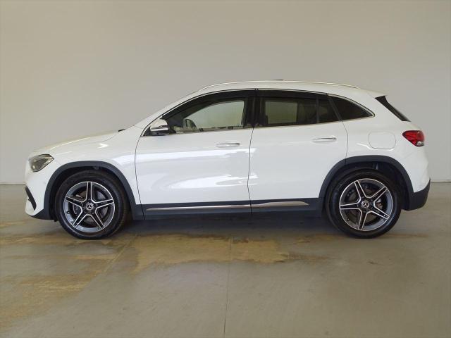 GLA200 d 4MATIC AMGライン ナビゲーションパッケージ