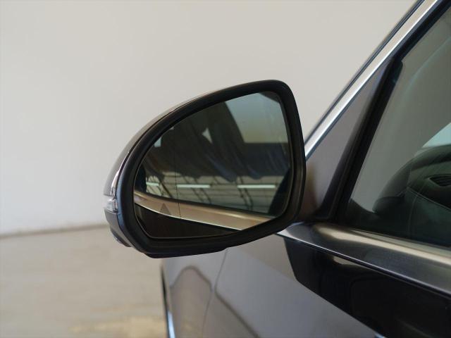 C180 アバンギャルド AMGラインパッケージ・ベーシックパッケージ