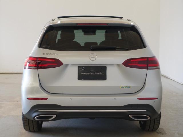 B200 d レーダーセーフティパッケージ・ナビゲーションパッケージ