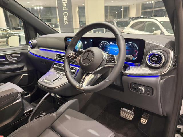 V220 d エクストラロング AMGラインパッケージ