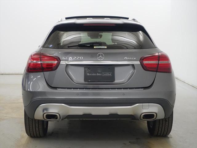 GLA220 4MATIC レーダーセーフティパッケージ・プレミアムパッケージ