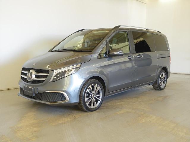 V220 d アバンギャルド