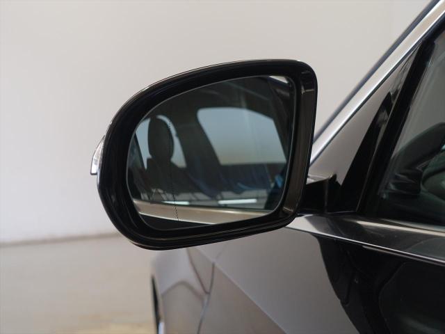 E200 アバンギャルド スポーツ レザーエクスクルーシブパッケージ