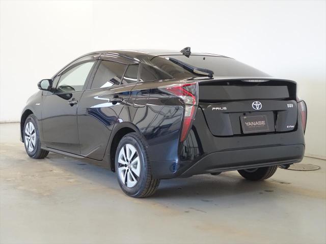 プリウス A プレミアム