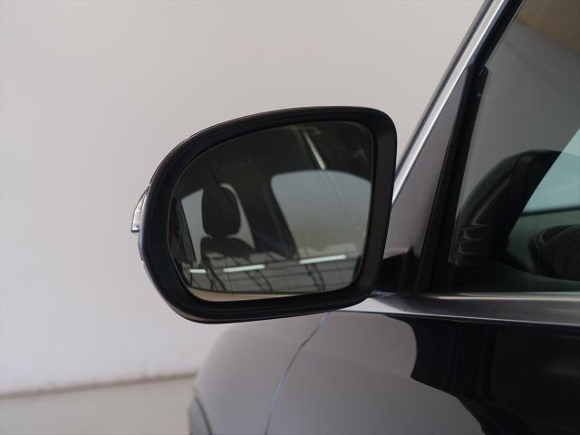 GLB200 d AMGライン AMGレザーエクスクルーシブパッケージ・アドバンスドパッケージ・ナビゲーションパッケージ