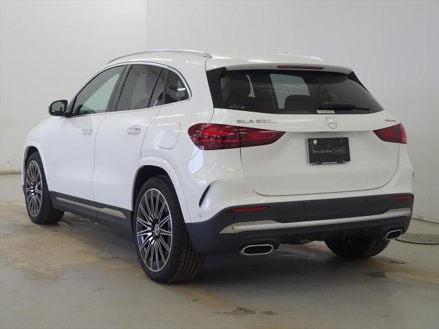 GLA200 d 4MATIC AMGラインパッケージ