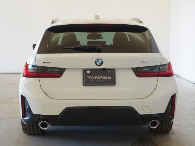 320d xDrive ツーリング  Mスポーツ