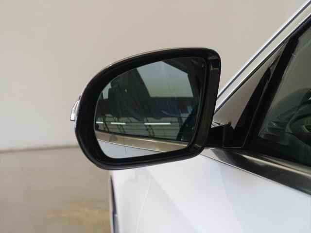 E300 スポーツ エクスクルーシブパッケージ